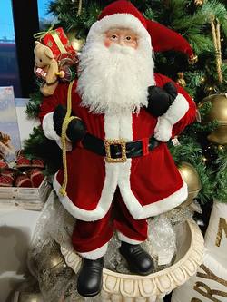 Santa Traditional